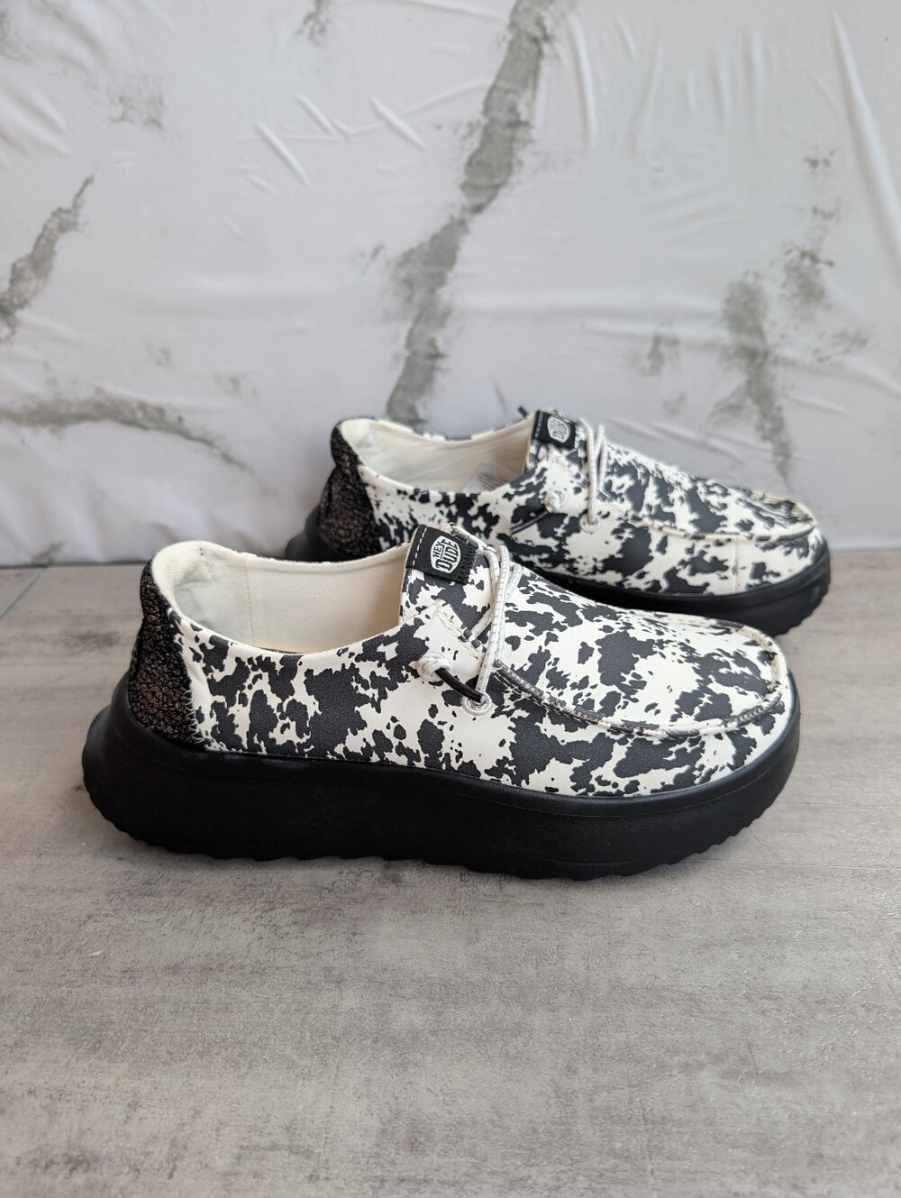 Hey Dude Wendy Peak Cow Black White Slip on Sneaker Shoe Womens Size 7